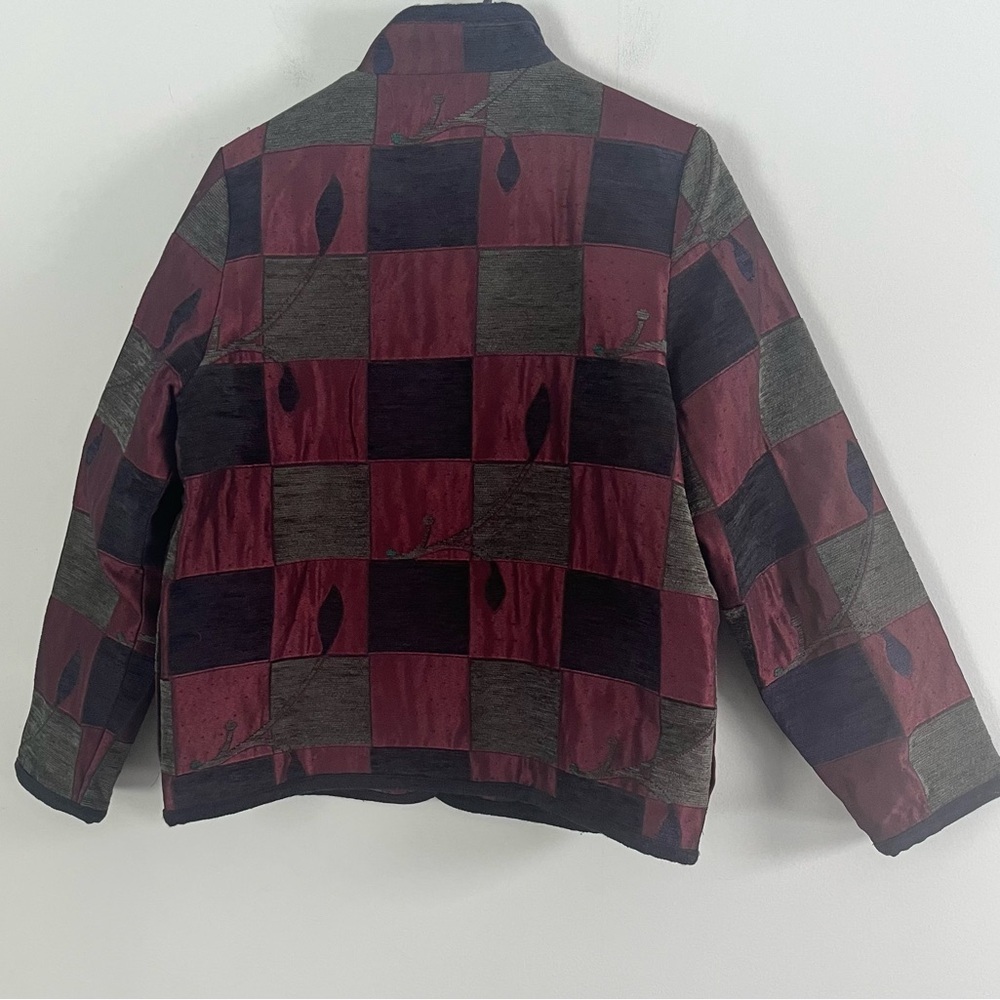 Graff Multimedia Tapestry Patchwork Button Down C… - image 2